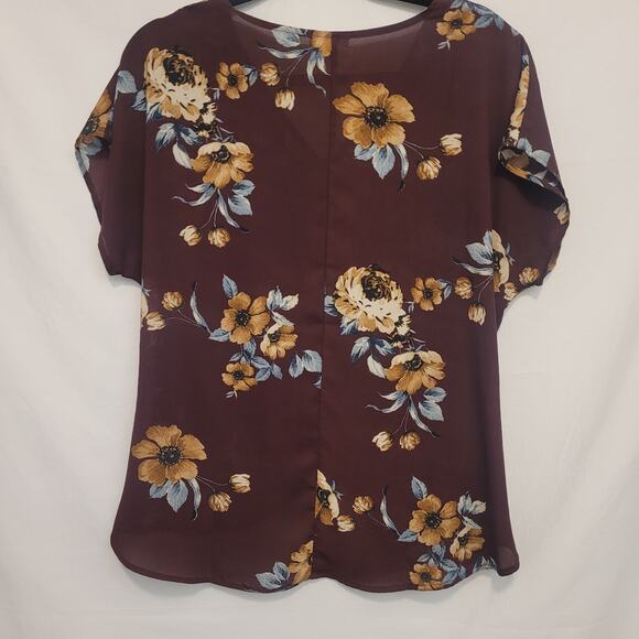West K Floral Blouse Size M Brown Short Sleeve Semi-sheer Lightweight Top Fall - Picture 4 of 8